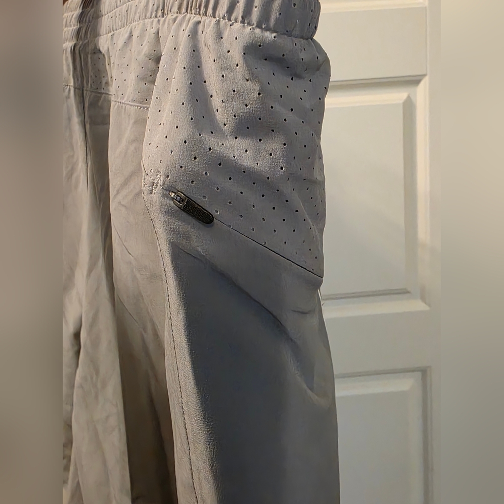 VRST Mens Accelerate Run Shorts In Silver Shadow Size XXL - Picture 6 of 6